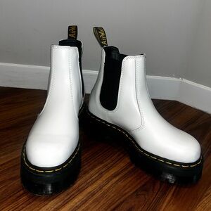 Dr Martens WHITE SMOOTH LEATHER PLATFORM CHELSEA BOOTS